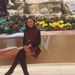 Meet your Posher, Michaela